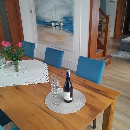 In Mit Grill Und Garten Dom wakacyjny