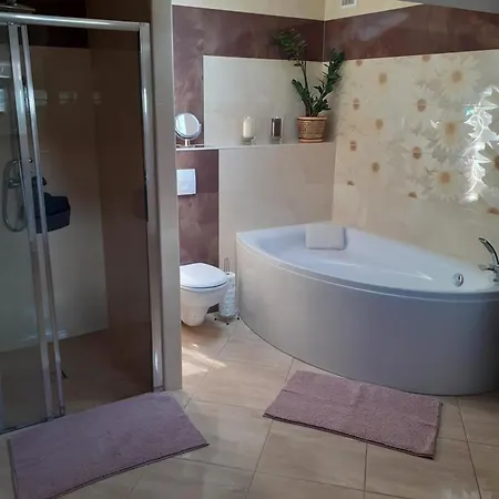 Vakantiehuis In Mit Grill Und Garten Kołobrzeg
